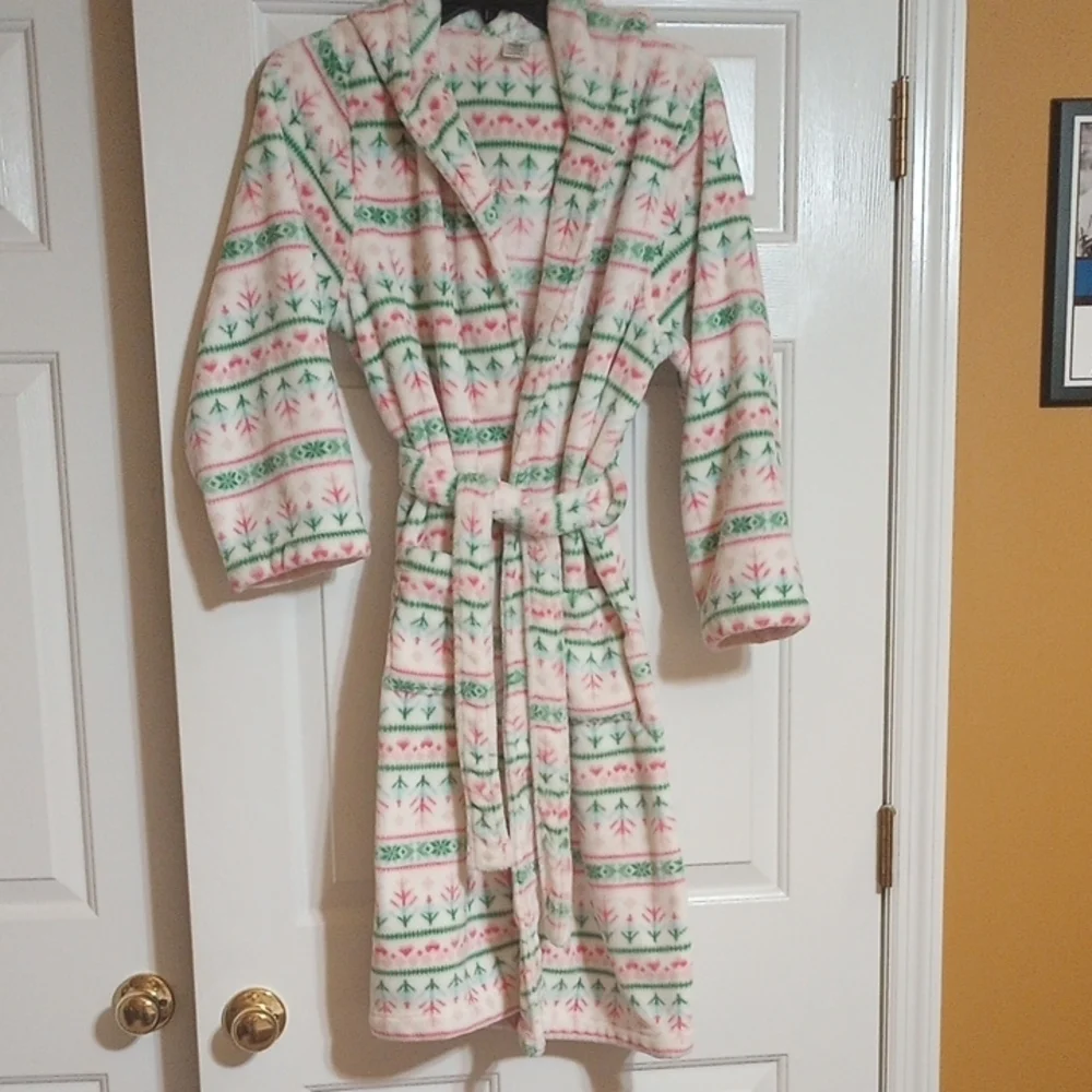 Tucker +Tate Hooded Robe with Belt - Picture 4 of 8